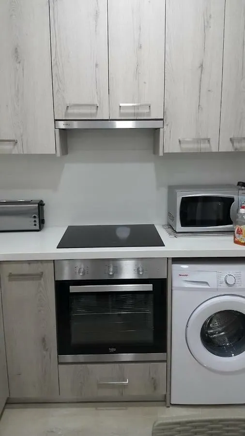 Chris'S Holiday Apt - 圣纳帕 0*,