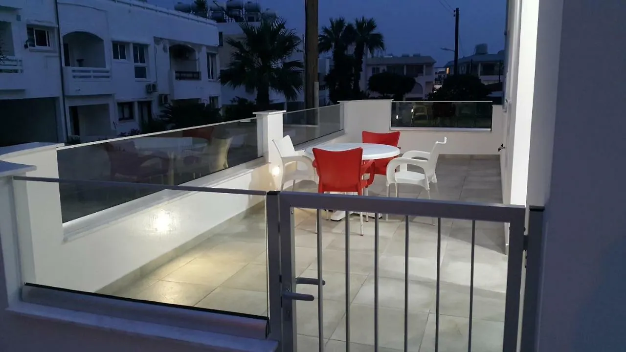 Apartman Chris'S Holiday Apt - Ajía Nápa Ciprus